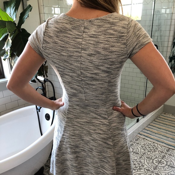 Gray heathered short sleeve dress - Picture 4 of 5